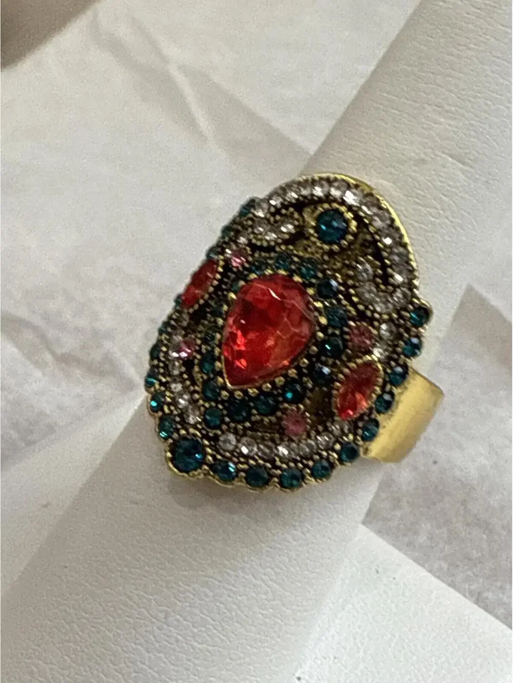 Vintage Style Gold Tone Multi-Stone Cocktail Ring Size 7.25